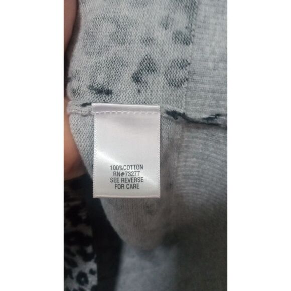 Croft & Barrow Women's Gray Leopard Print Cardigan Petite PS - Picture 3 of 6